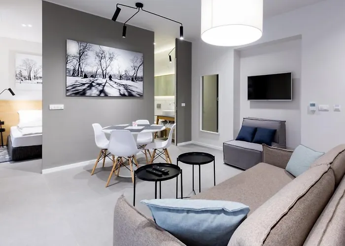 Teanna Lux Apartments